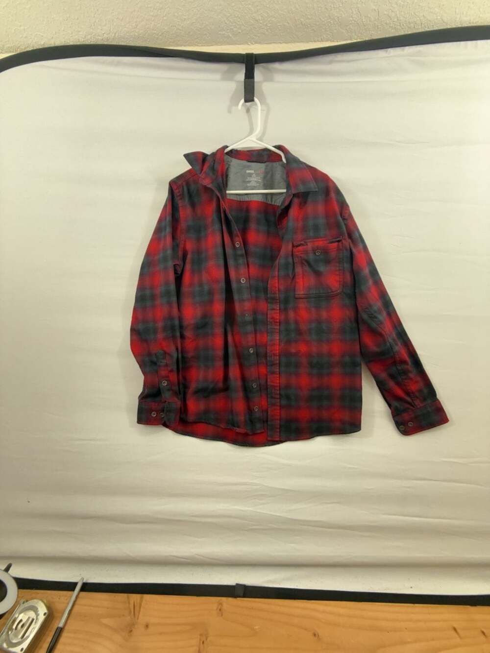 Swiss Tech Flannel Shirt Size L Red Black Combo Plaid Long Sleeve